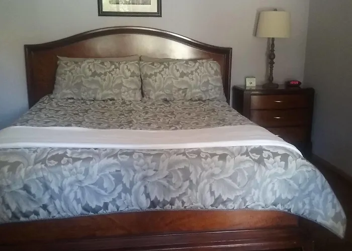 Uptown Inn 2*